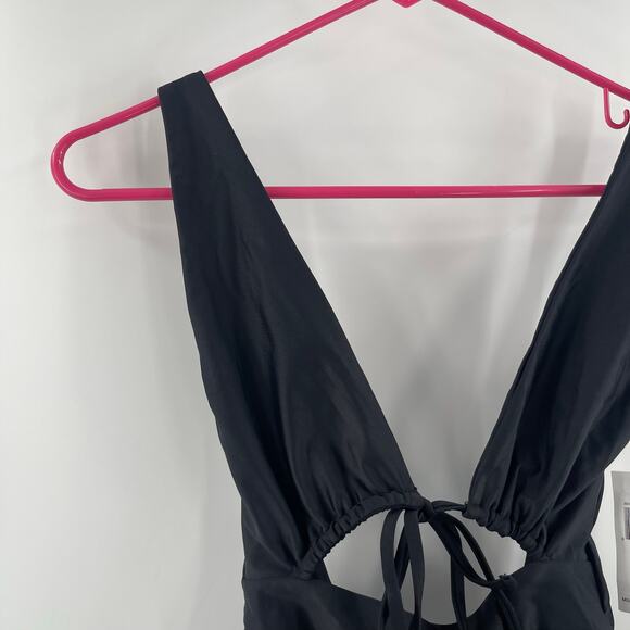 JADE SWIM Swimsuit Size Extra Small Cava One Piece Black NWT Cutout Beach - Picture 8 of 14